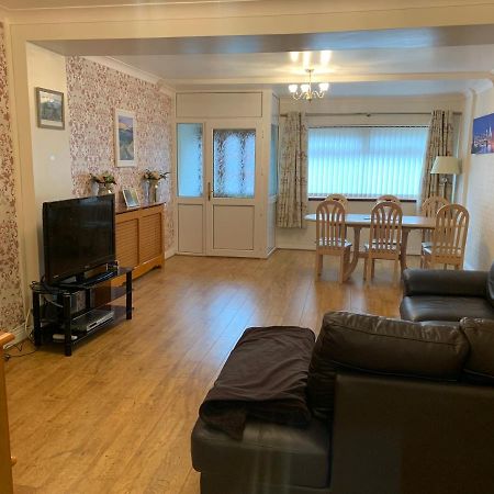 S&Ks Villa Troed-y-rhiw Екстериор снимка