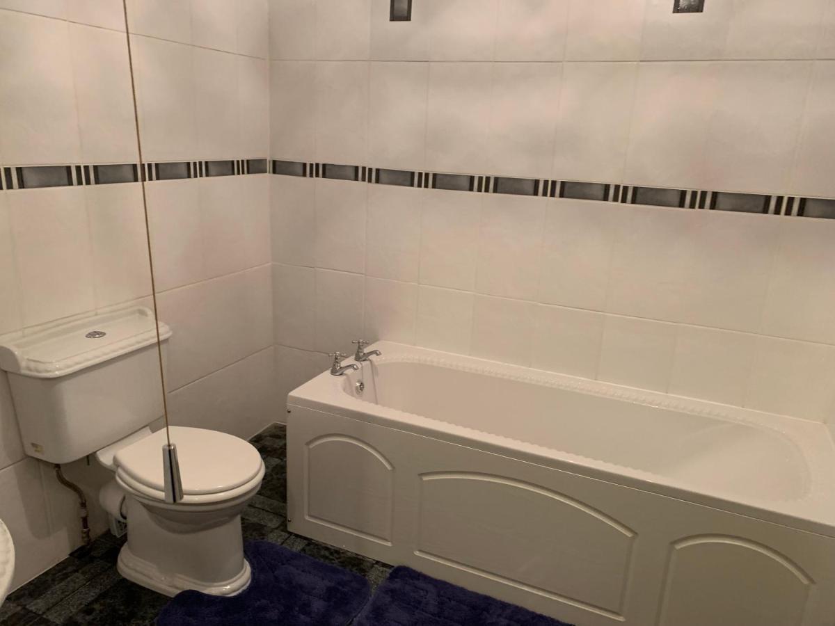 S&Ks Villa Troed-y-rhiw Екстериор снимка